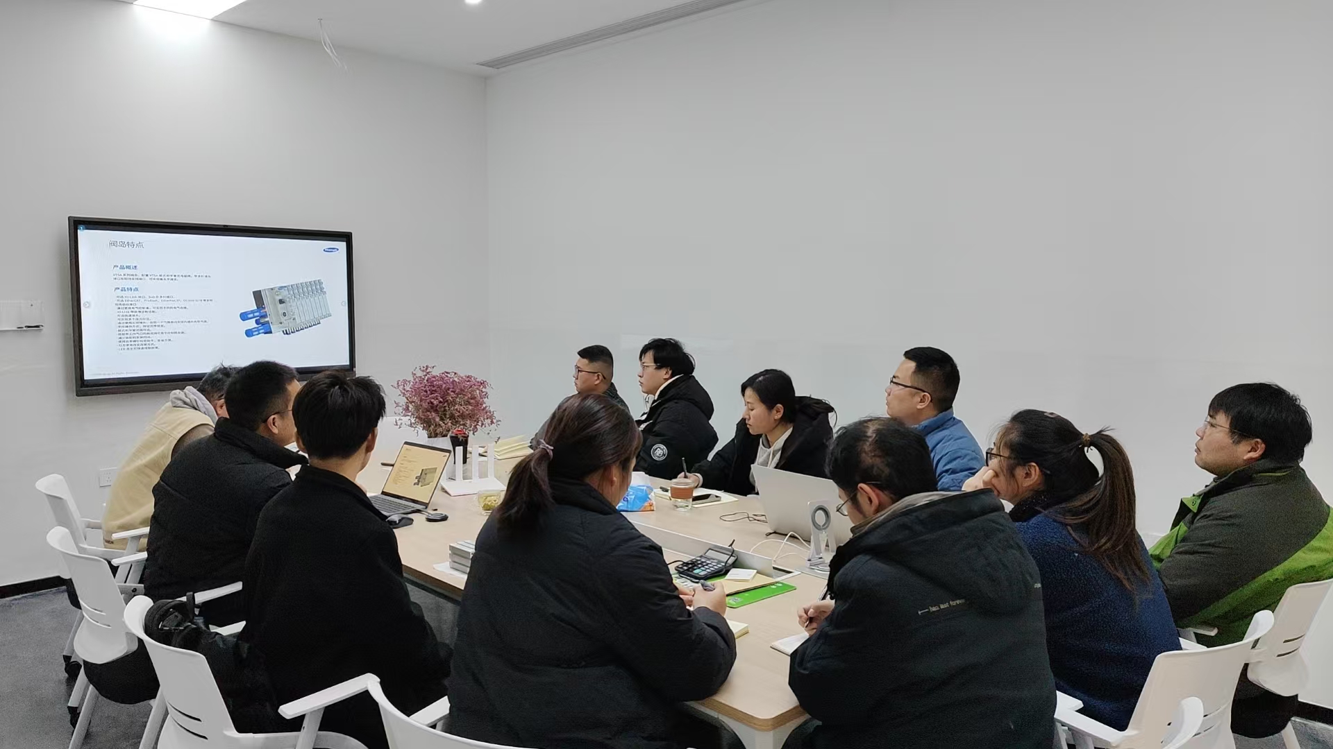 恒立氣動組織了一場為期半天的氣動元件專項(xiàng)培訓(xùn)
